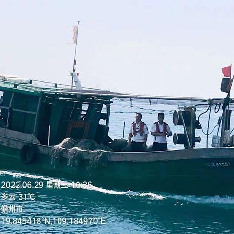 休渔期海上巡查执法