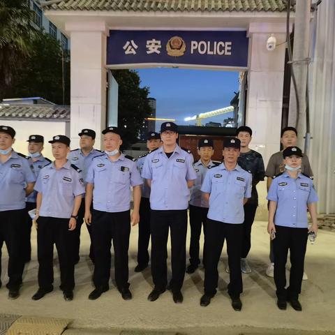 【 雁塔公安 百日行动】等驾坡派出所清查行动中抓获一名涉嫌拉客招嫖人员