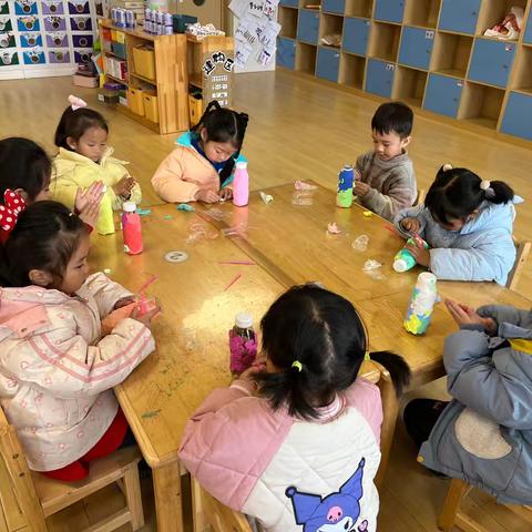 【安德湖动态】中一班艺术活动——《创意花瓶》