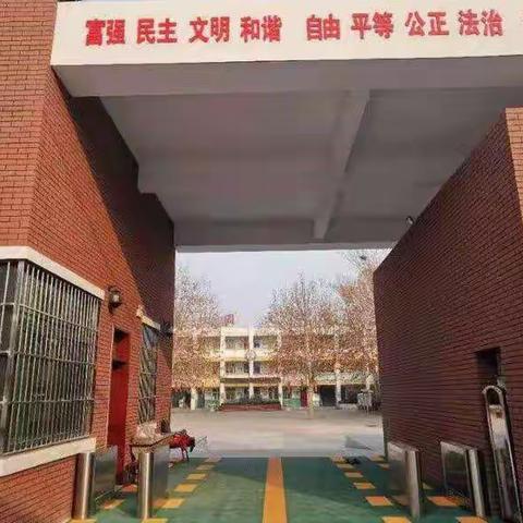 简单间隔问题——朱召小学二（1）班数学讲题大比拼