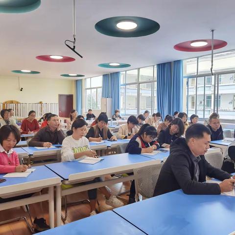 优化作业设计    助力减负增效——记莲都小学语文组作业设计研讨活动