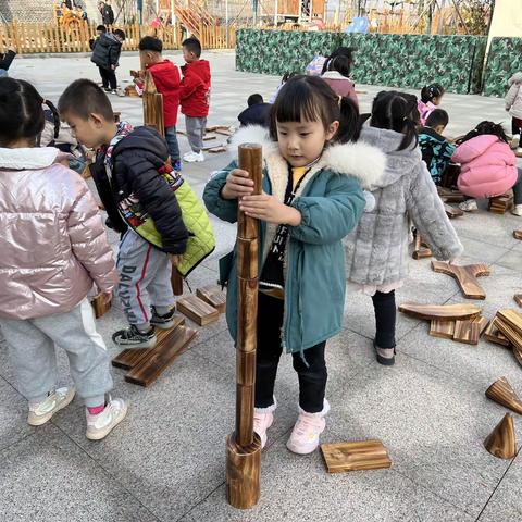 搭建区的“小高塔”