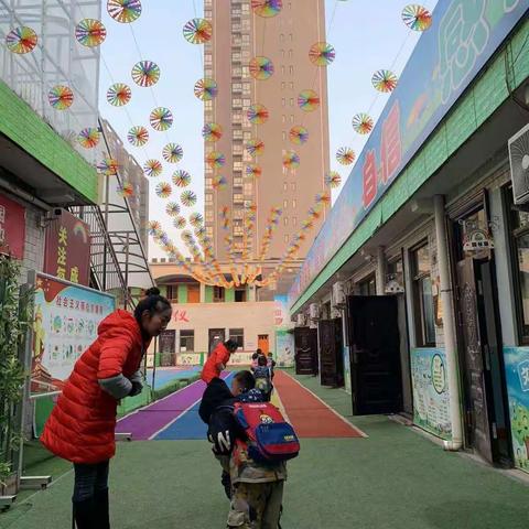 彩虹🌈幼儿园大五班第十三周精彩瞬间