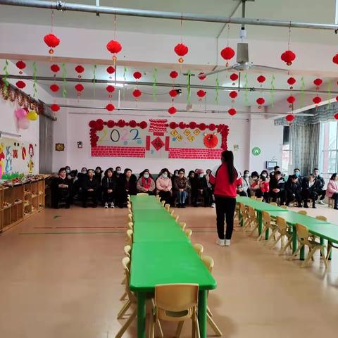 热烈祝贺北京小龙人高新区实验幼儿园大二班“庆元旦，迎新年”联欢晚会圆满成功👏👏👏