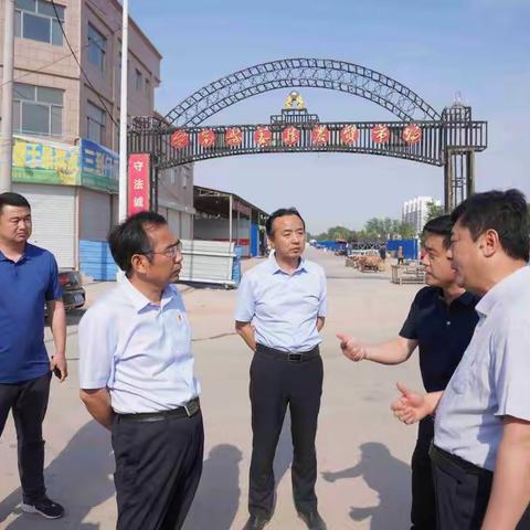 常奇民调研指导县域道路交通工作