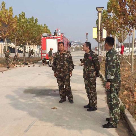 周峰教导员深入梓东中队检查指导夏季训练