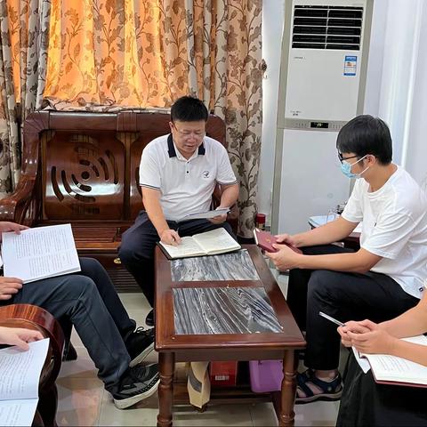 区档案管理中心党支部组织开展党内法规专题学习会议