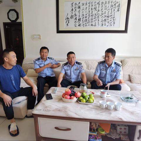 慰问显真情 关怀暖警心