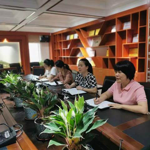 专家引领  继续前行 ------小学语文课堂即时评价策略研究研讨活动