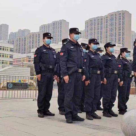 西咸巡特警护航“开学季”