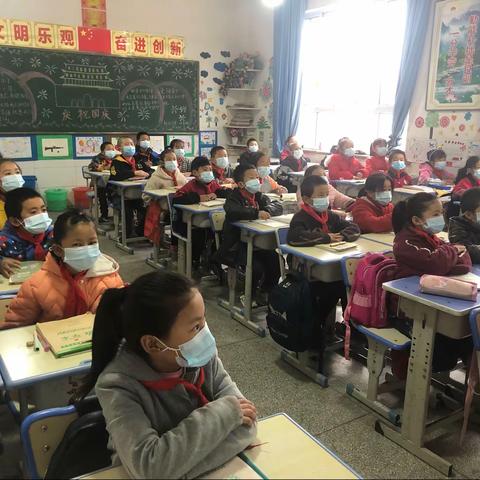 抗击疫情、人人有责。                                 桥头小学疫情防控简报