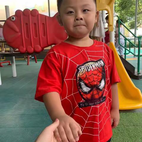 低调低调，大一驾到～不要掌声，只要尖叫！