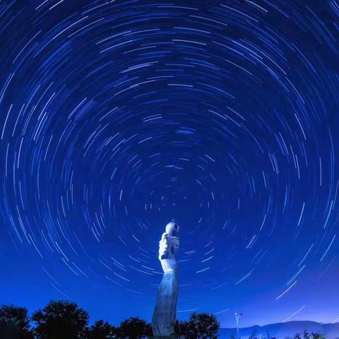 我拍到的夜空《星轨》