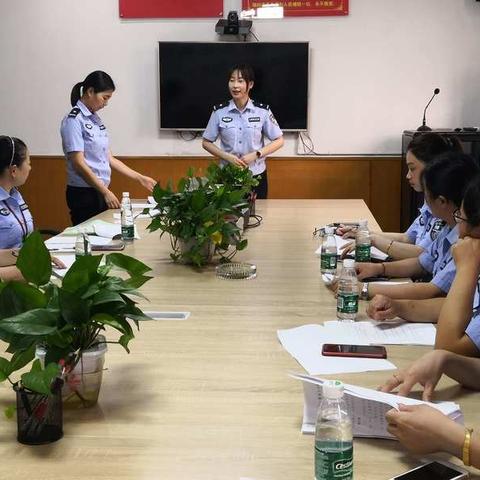 湘东:组织服务规范化礼仪培训