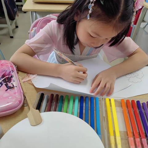 三班日志21｜汉服日之扇面绘制（一）