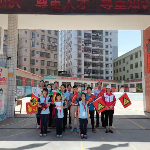 四月芳菲尽，真切守护情