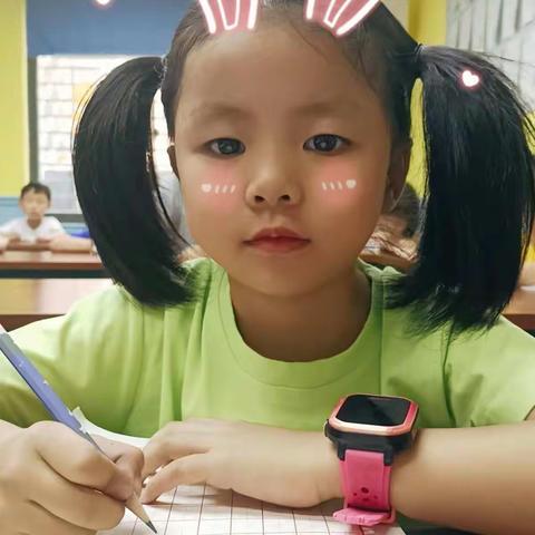 黄红蓝美育~攸县校区~硬笔书法~黄心瑜