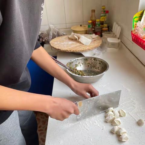 张高包饺子20184245