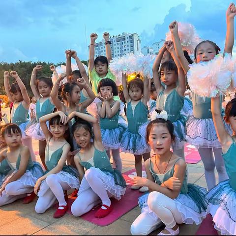 呈星中国舞暑假班开始报名啦📢📢🤗