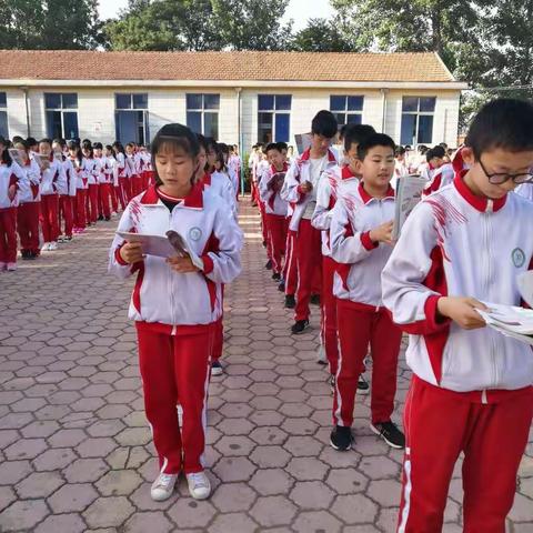 初一六班青少年基地活动纪实第四天——用青春吹响奋进的号角