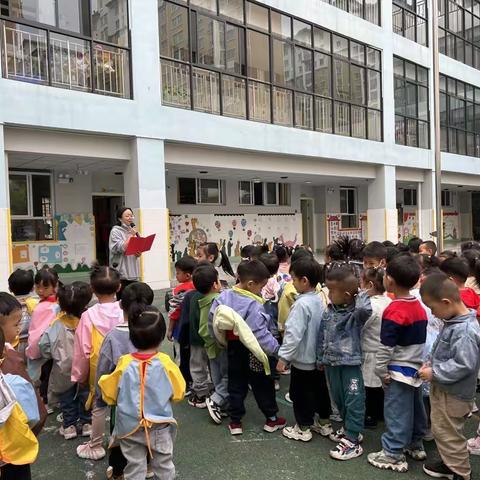 隆阳区幼儿园（兰惠园）小二班---劳动最光荣