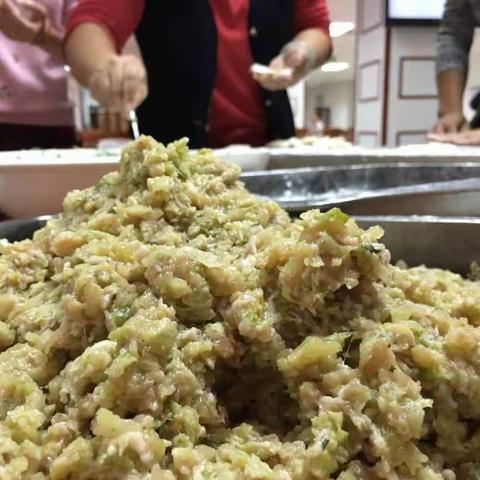 财务部工会组织“迎冬至，包饺子”活动