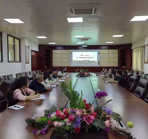 五彩阳光润于心，蓄德赋能促于行