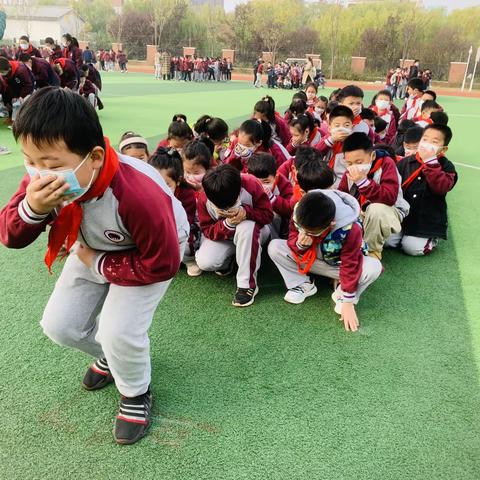 消防知识进校园 疏散演习鸣警钟—三17消防演习