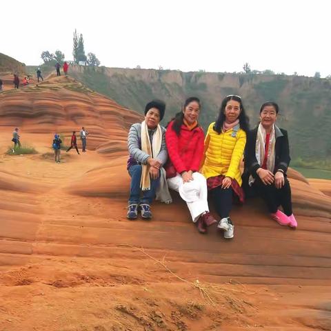 黄土高坡                      （山西陕西2省大联游之三）