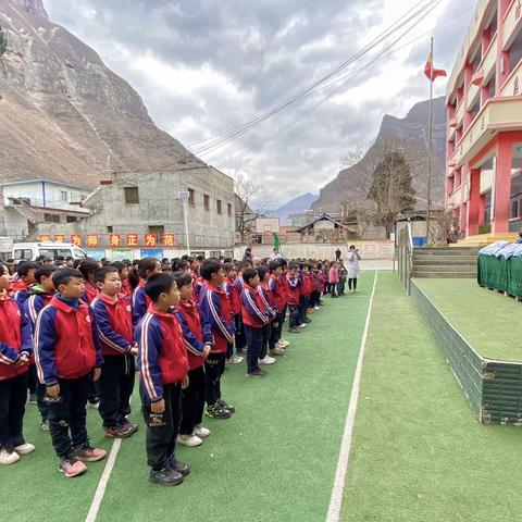 【“三抓三促”进行时 】透防九年制学校开展“传承雷锋精神，争做美德少年”主题志愿者活动