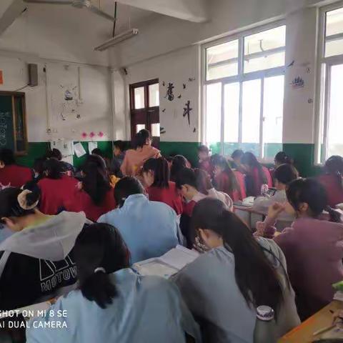 谱写共同成长的乐章——项城市莲溪初级中学九年级数学组小组公开课