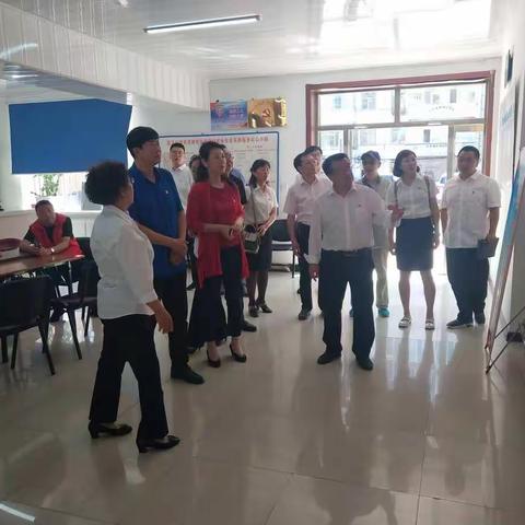 市委组织部、离退休老干部局领导来检查新光社区老干部党支部党建工作