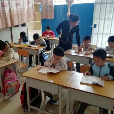 ‘’快乐暑假，悦读越美‘’2018平地小学暑假阅读总结