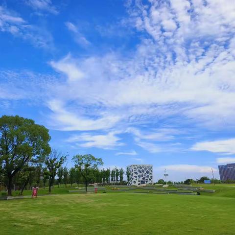 南京，雨后的天空太治愈了