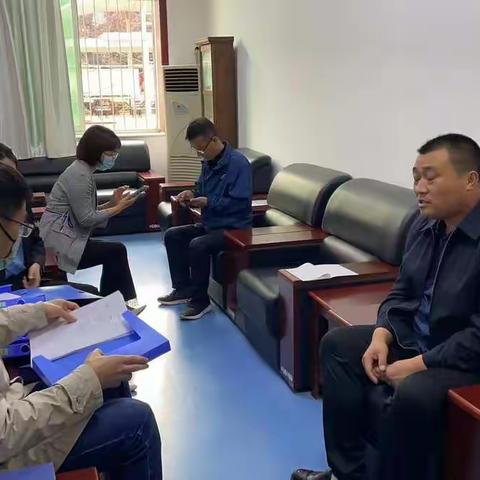 莅临指导谋新篇  助学贷款助腾飞