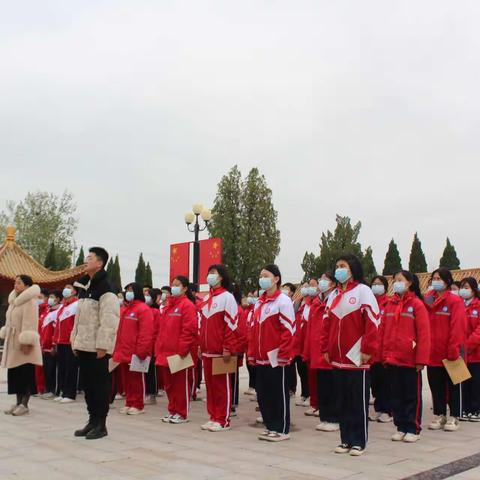 (全环境立德树人)“缅怀先烈志，共筑中华魂”——东明县大屯镇初级中学清明节祭扫活动