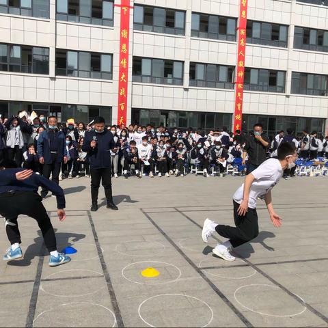 不一样的假期，不一样的校园——三门峡市实验高中高二年级圆满举办趣味运动会等系列活动