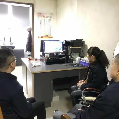 总公司机关四支部组织党员干部观看《作风强化在西安之黑臭水体整治篇》