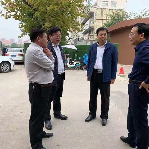 县委常委、副县长刘辉、副县长张凯莅临新城调研创卫工作