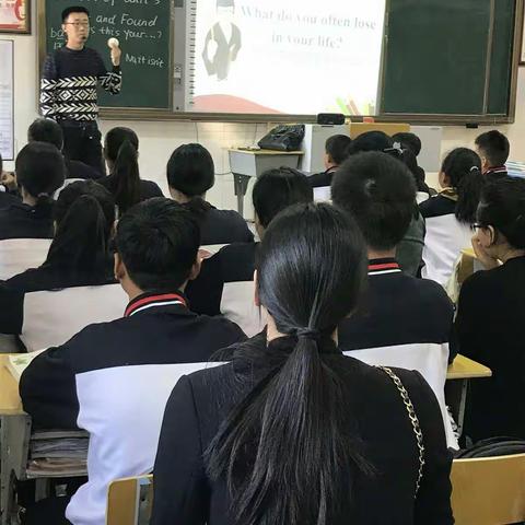 洋浦中学英语组第十四周教研组活动-干冲教学点于福顺老师亮相课