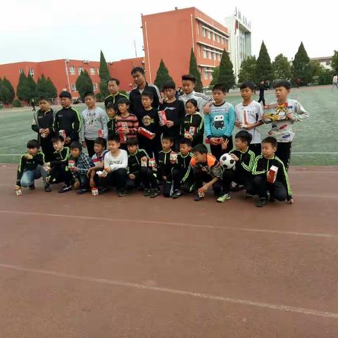 御风行校园⚽足球小队员们训练的精彩瞬间2017.11.12