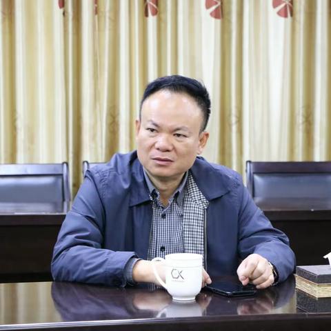 海垦控股集团总会计师彭富庆到草畜集团调研