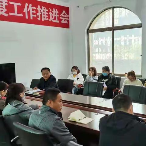 县非公有制经济服务中心召开群众满意度工作动员会