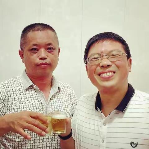 兴奋~~老同学相聚