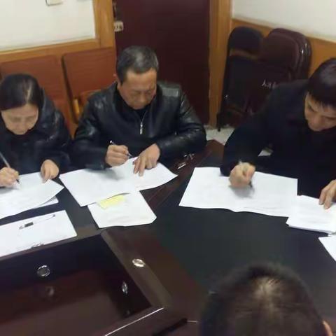 人才信息市场党支部开展十九大报告和党章知识测试