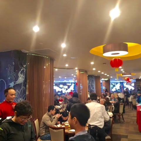 2019中国新年鲤鱼门中餐馆家庭聚餐