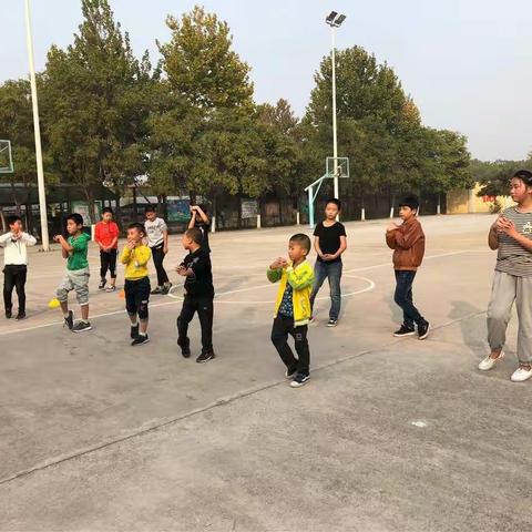 西安市鄠邑区电厂小学校外足球兴趣班第五期