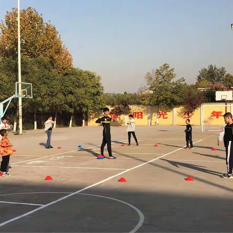 西安市鄠邑区电厂小学校外足球兴趣班第七期