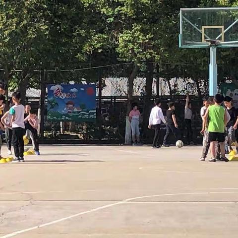 西安市鄠邑区电厂小学足球校外兴趣班第十二期