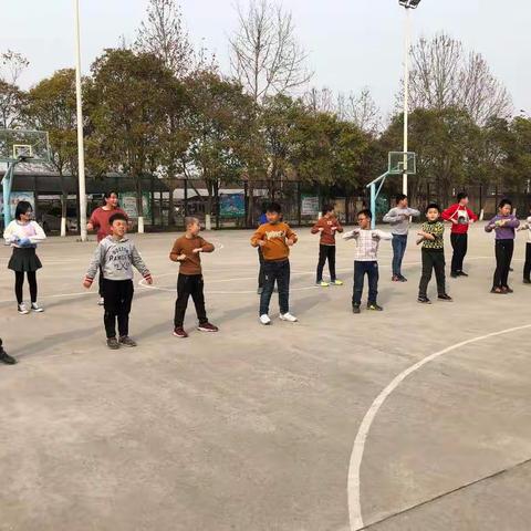 西安市鄠邑区电厂小学足球校外兴趣班第二期‭‬